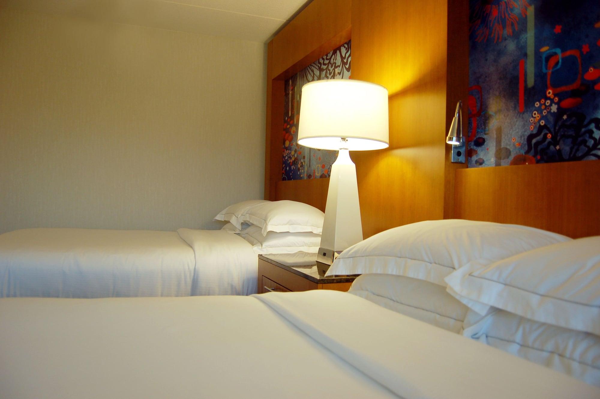 Hilton Long Island/Huntington Hotell Melville Exteriör bild