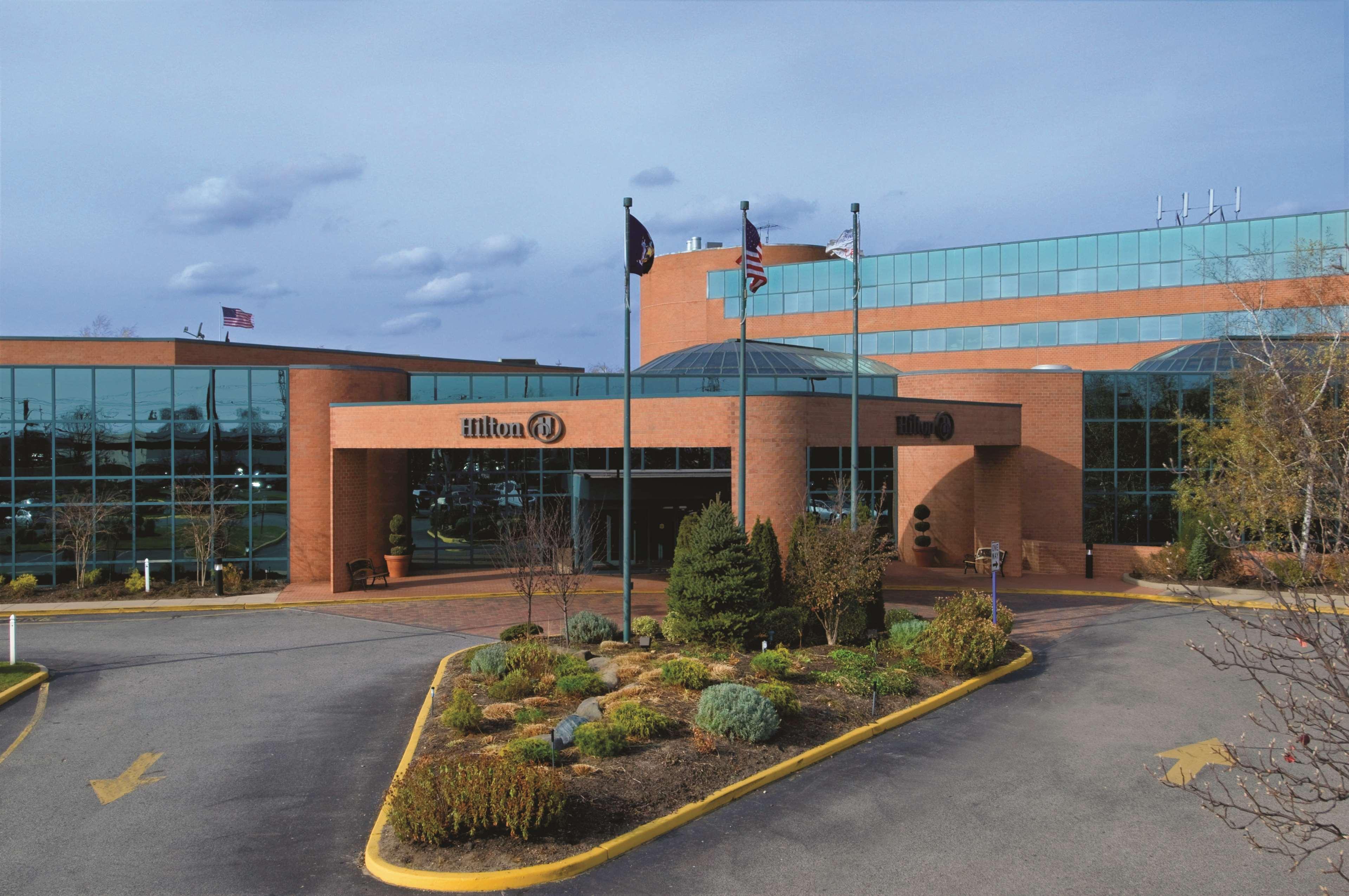 Hilton Long Island/Huntington Hotell Melville Exteriör bild