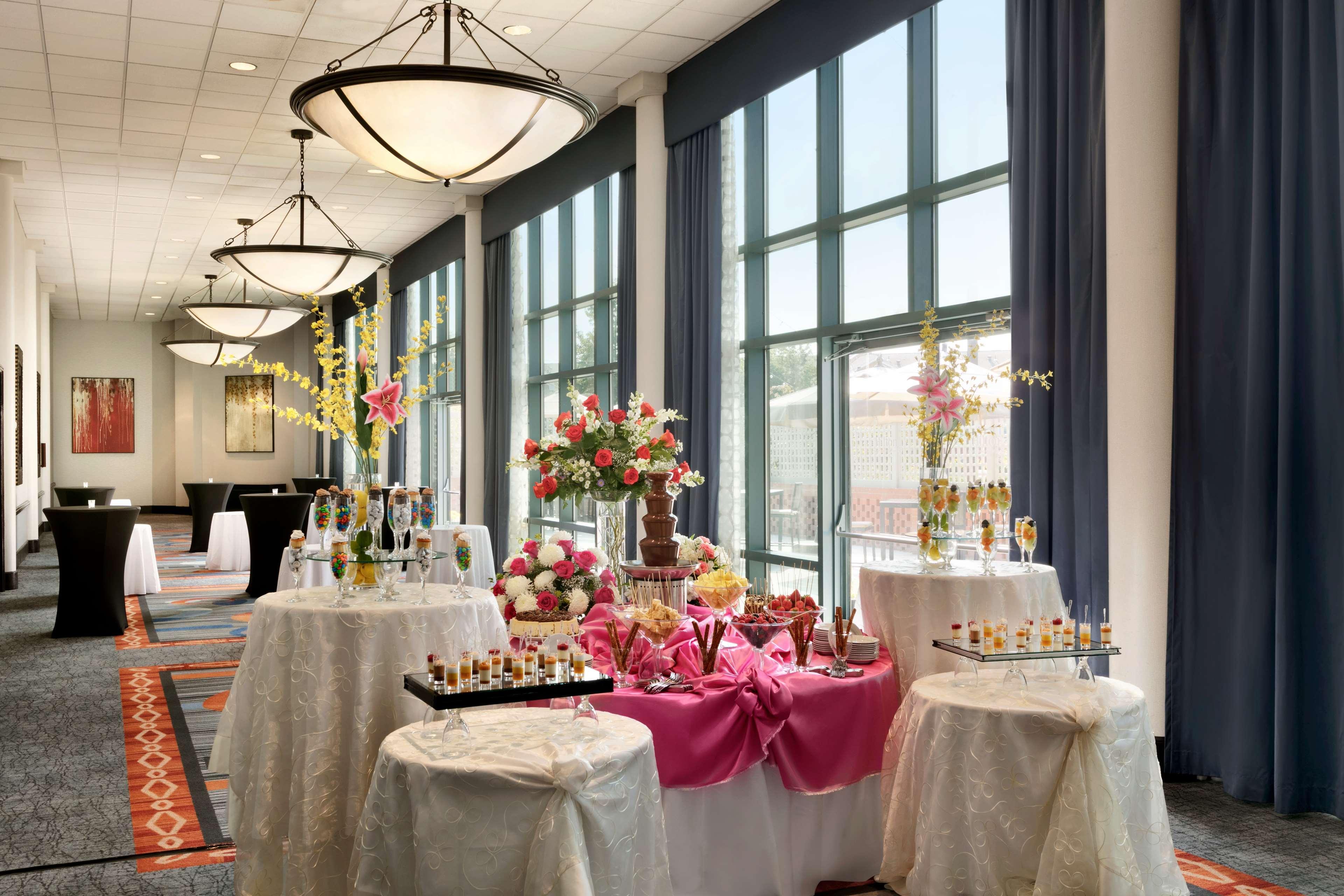 Hilton Long Island/Huntington Hotell Melville Exteriör bild